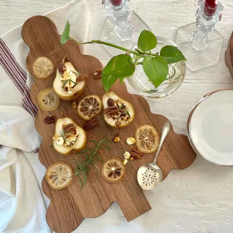 Acacia Wood Large Scalloped Tree Cutting Board