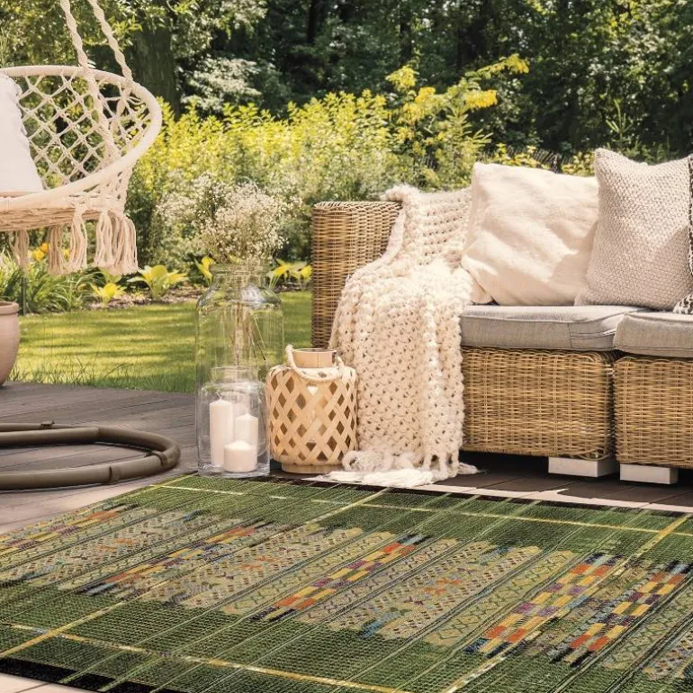 Indoor/ Outdoor Marina Tribal Stripe Green Rug, 3' x 5'