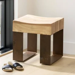 Montanha Reclaimed Wood and Metal Stool