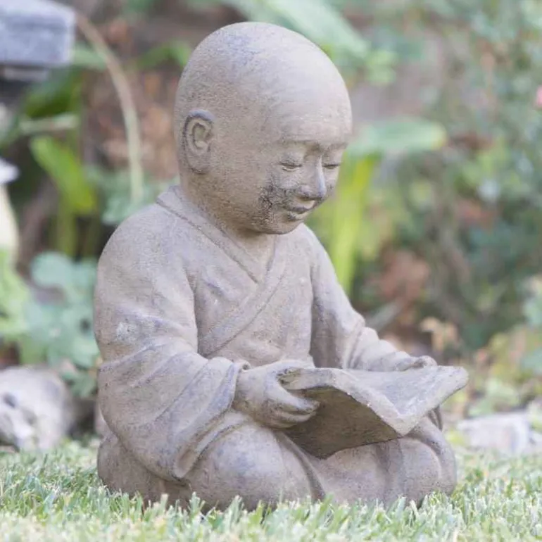 Reading Shaolin Monk Statue